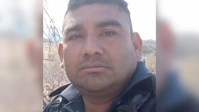 Asesinan a director de policía municipal; iba junto a su esposa durante el ataque