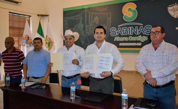 Firma de Convenio entre la Jurisdicción Sanitaria y el Ayuntamiento de Sabinas
