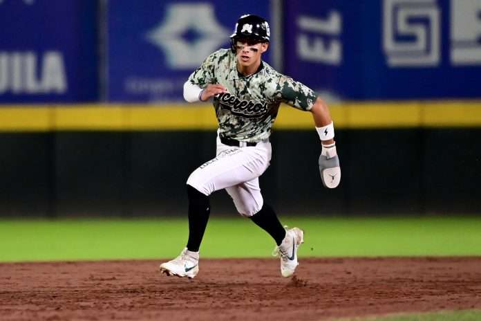 Acereros pasa sobre Sultanes