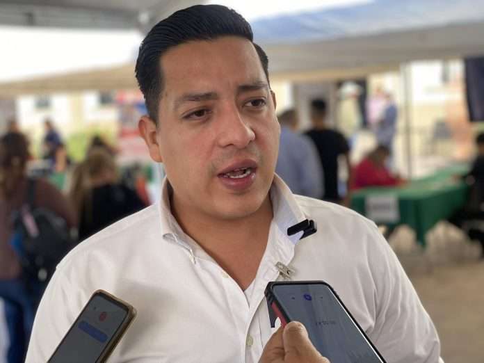 Carlos Orlando Carmona Méndez