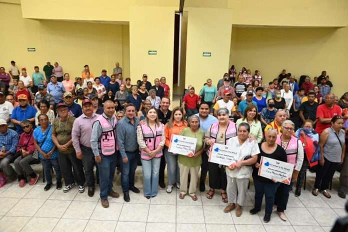 Entrega DIF vales de despensa a través del programa ‘’por amor a tu salud’’