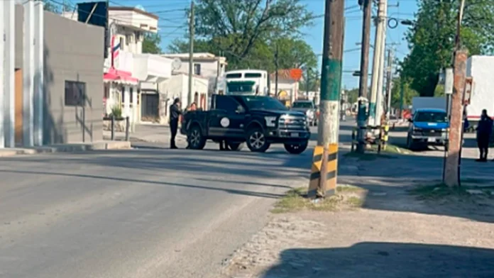 Hombre pierde la vida tras ser arrollado mientras transitaba por el centro en su bicicleta en Coahuila