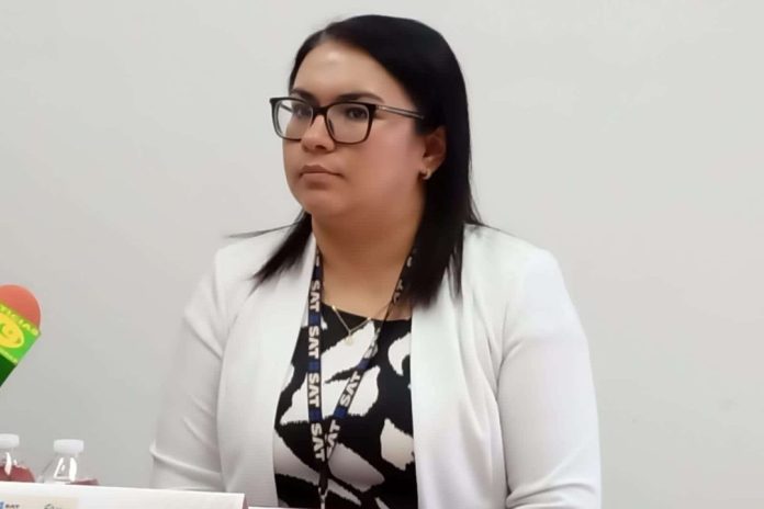 Isabela Vázquez, Administradora Desconcentrada del SAT