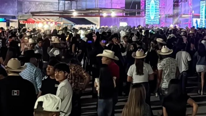 Menor de edad se encuentra grave tras ser apuñalado en un bar en Coahuila