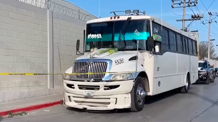 Mujer empezó a sentirse mal y perdió la vida a bordo de un camión de ruta en Coahuila