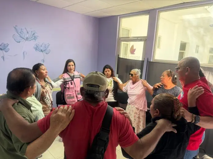 Brinda DIF Acuña platicas de tanatología