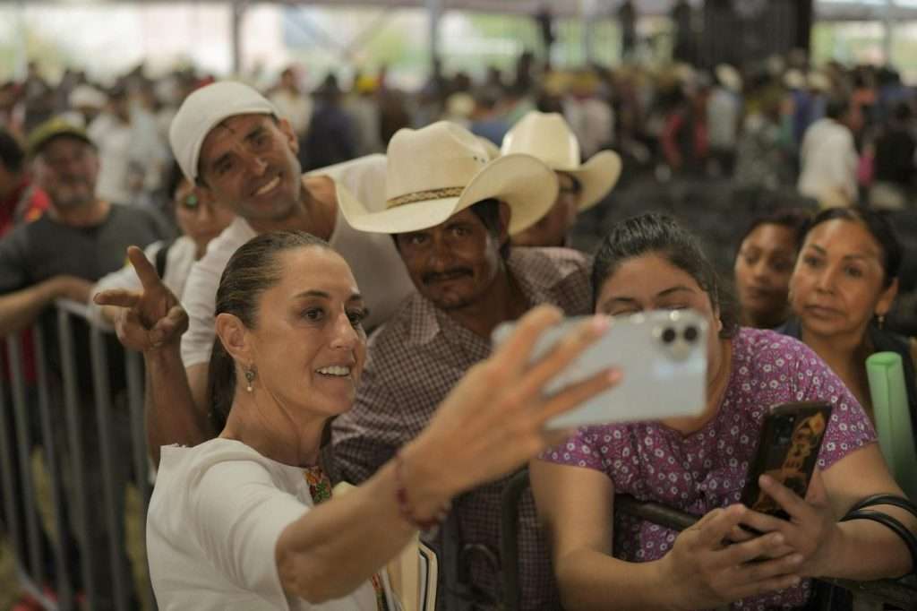 En Zinapécuaro, Michoacán, Claudia Sheinbaum da banderazo de salida a Cosechando Soberanía para aumentar la producción en México