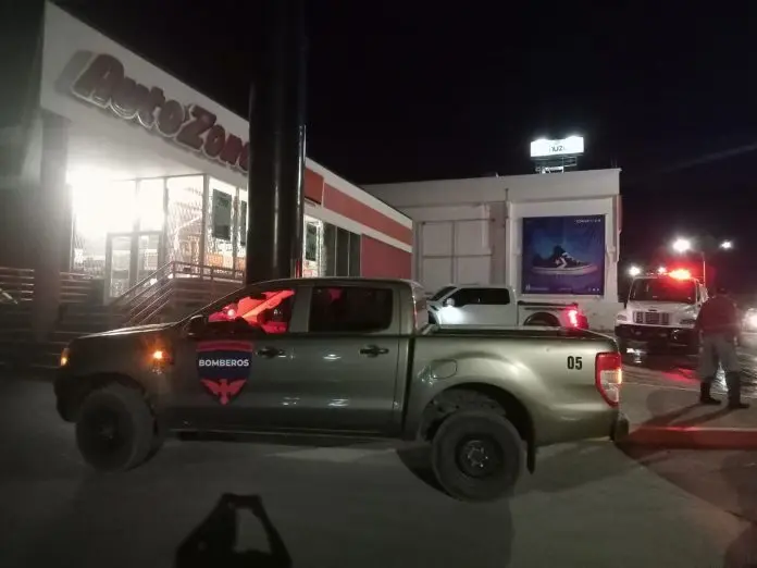 Controlan conato de incendio en AutoZone Múzquiz
