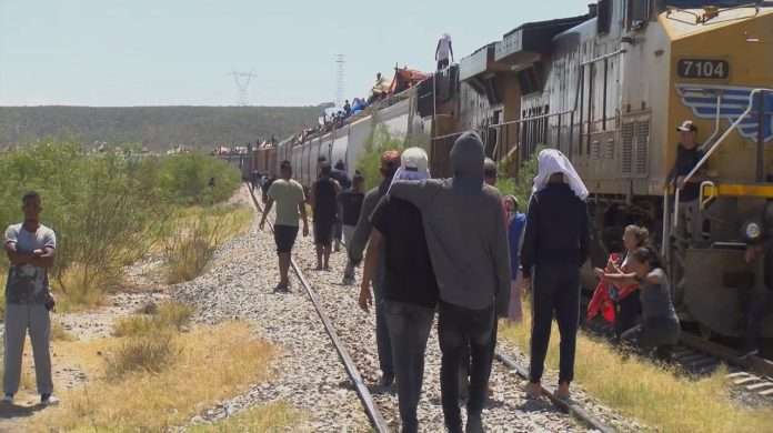 Atentas autoridades de Monclova a tema migratorio