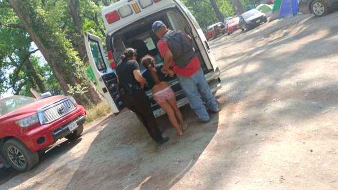 Una menor de 8 años fue rescatada tras caer en una zona profunda del Río Sabinas