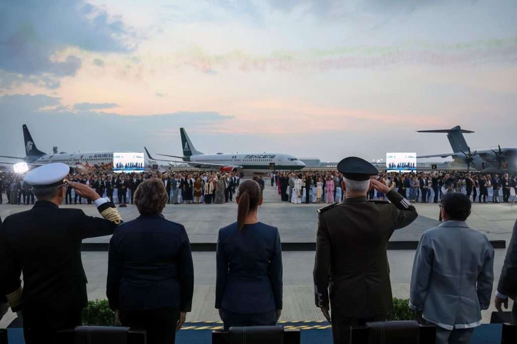 Inaugura Claudia Sheinbaum Feria Aeroespacial México 2025