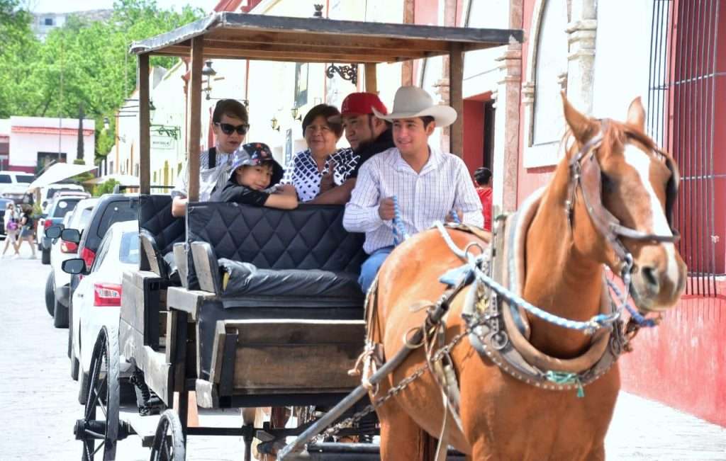 Recibe Coahuila miles de turistas en vacaciones de Semana Santa y Pascua