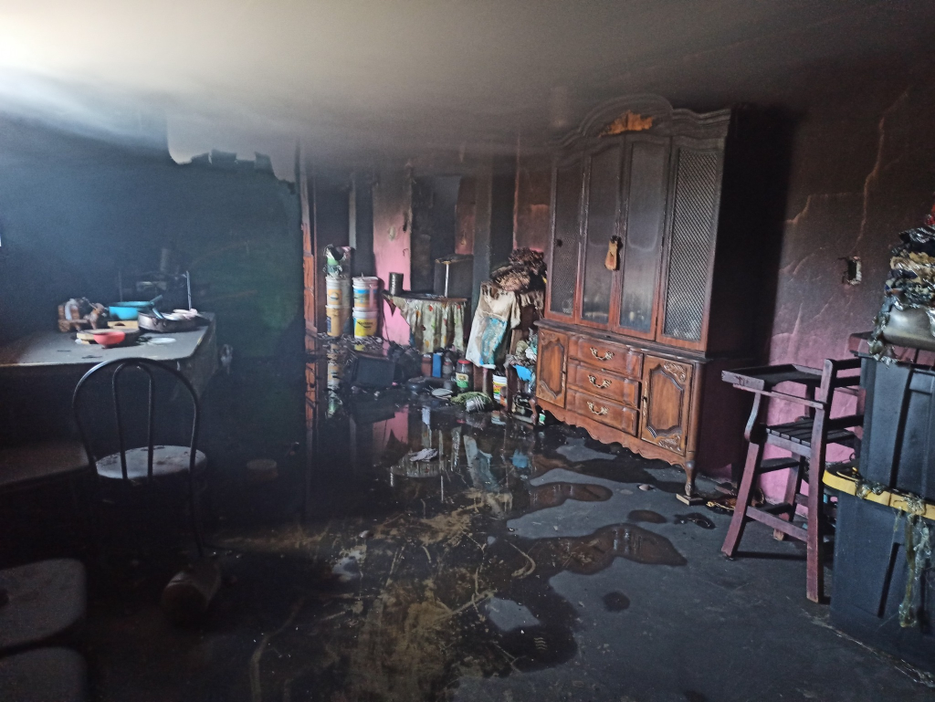 Bebita de once meses fallece durante incendio en su casa