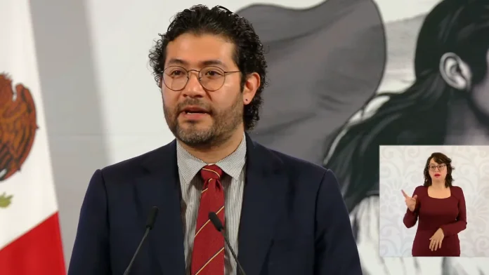 Marath Bolaños informa que el empleo formal en México creció; salario promedio es de 18 mil pesos mensuales