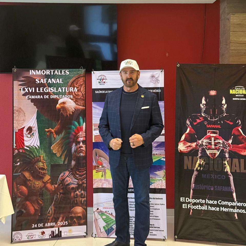 Retrato de Rolando González Treviño en el Paseo de la Fama Rolando González Treviño en el Paseo de la Fama