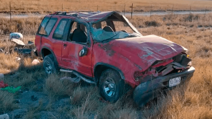 Mujer pierde la vida en Coahuila tras accidente; iba de viaje de Semana Santa junto a su familia