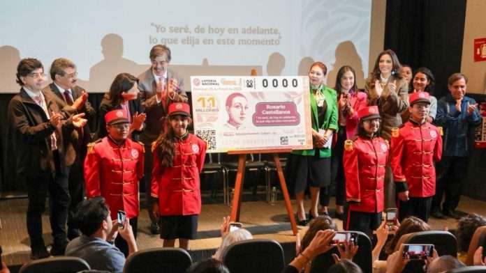 Instituciones del Gobierno rinden tributo a Rosario Castellanos con billete especial de la Lotería Nacional por el centenario de su nacimiento