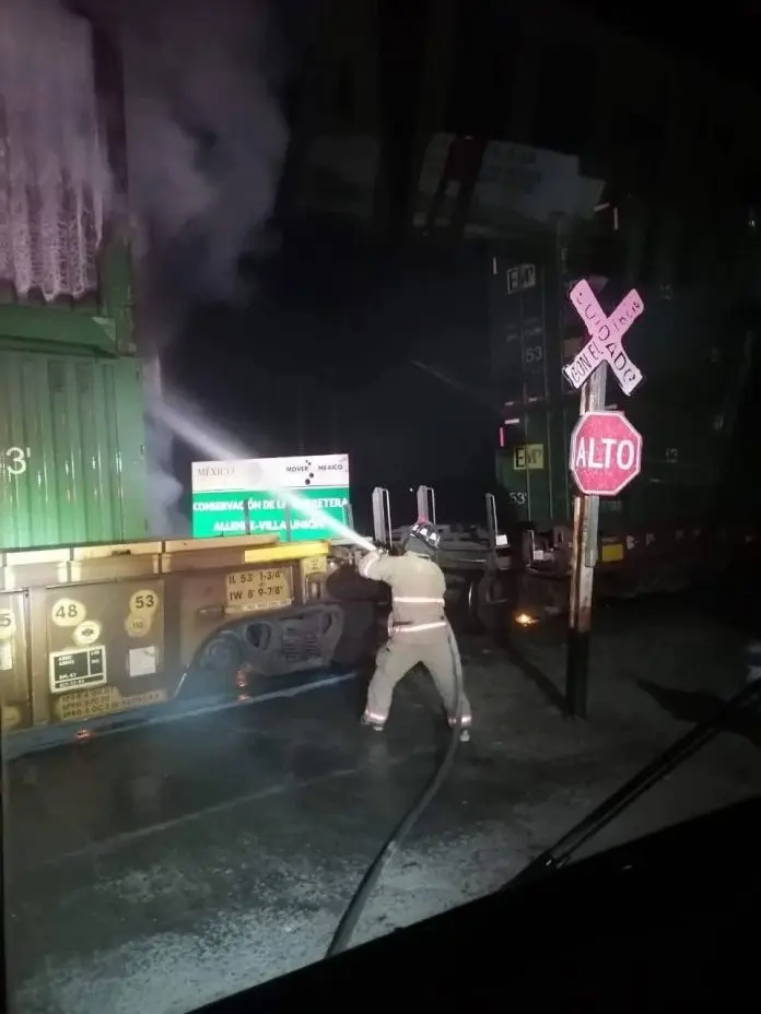 Bomberos y militares se movilizaron