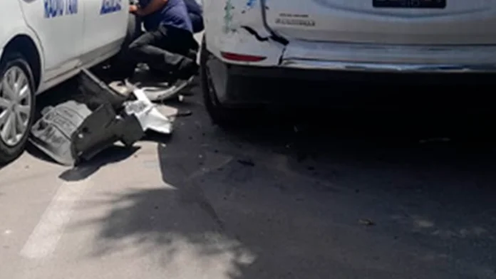 ¡Todo por culpa del celular!: Conductor se distrae y provoca choque en Coahuila