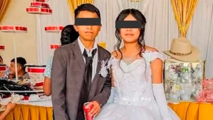 Consterna boda de niños de 12 años; invitados celebran tras ser declarados marido y mujer