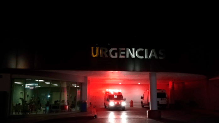 Hombre resulta apuñalado en una pierna mientras caminaba por la calle en Coahuila