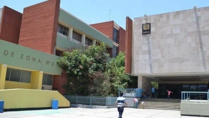 Hombre resulta gravemente herido tras ser apuñalado al salir de un bar en Coahuila