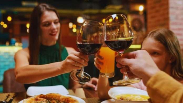 Restaurantes se preparan para importante derrama económica por celebraciones del Día de las Madres