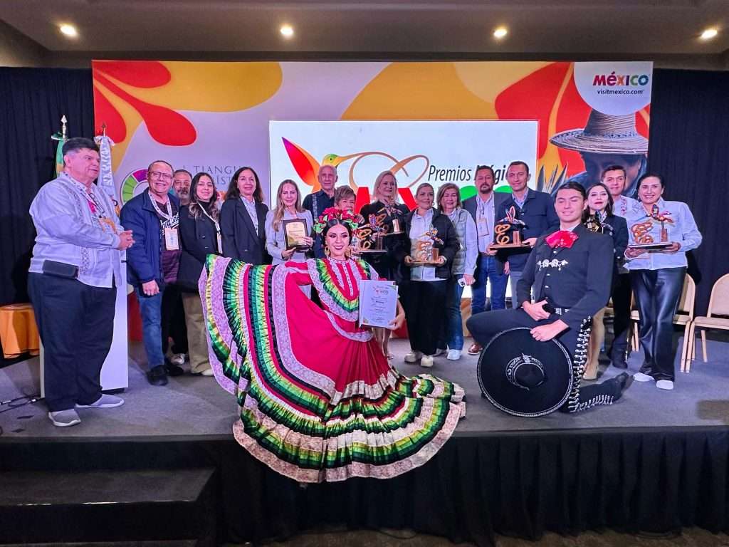 Recibe Coahuila reconocimientos internacionales en el Tianguis Turístico México 2025