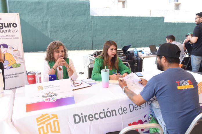 Desarrollo Económico acerca sus servicios a la ciudadanía durante las brigadas municipales