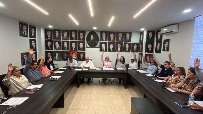 Múzquiz aprueba convenio con DIF Coahuila para desayunos escolares y becas
