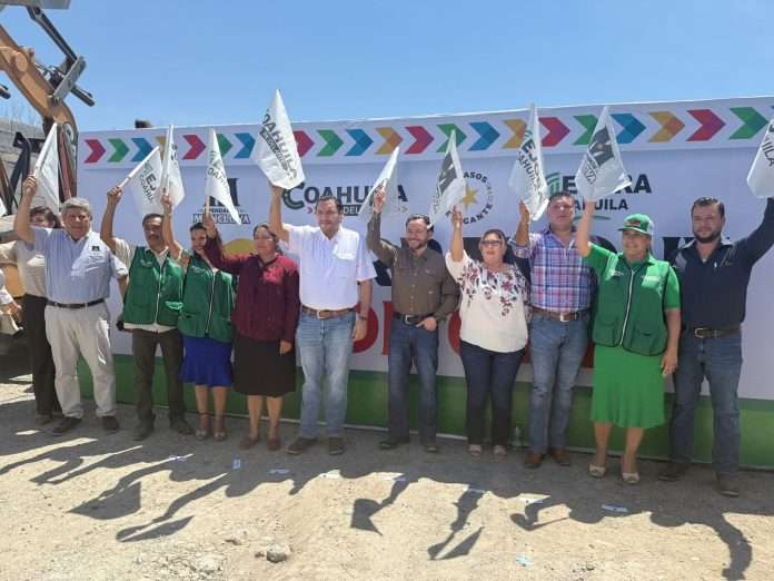 Inicia Carlos Villarreal pavimentación de la calle Dionicio en la Col. 23 de Abril