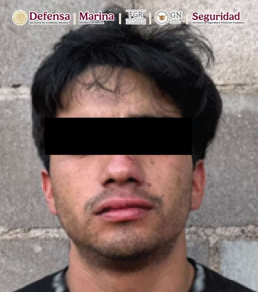 Autoridades federales detienen en Sinaloa a 11 integrantes de una célula delictiva y aseguran armamento