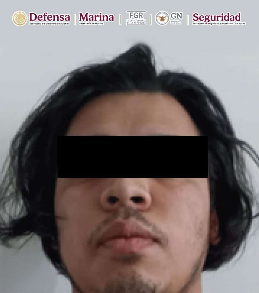 Autoridades federales detienen en Sinaloa a 11 integrantes de una célula delictiva y aseguran armamento