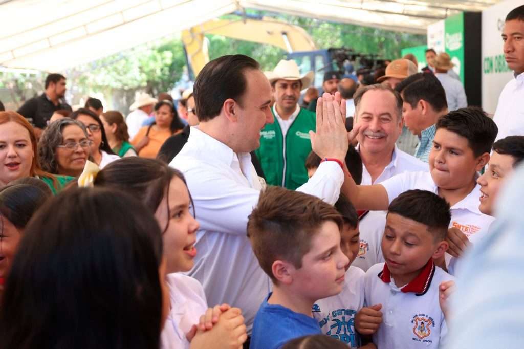 Manolo Jiménez pone en marcha la estrategia Obras Sociales a Pasos de Gigante en Arteaga