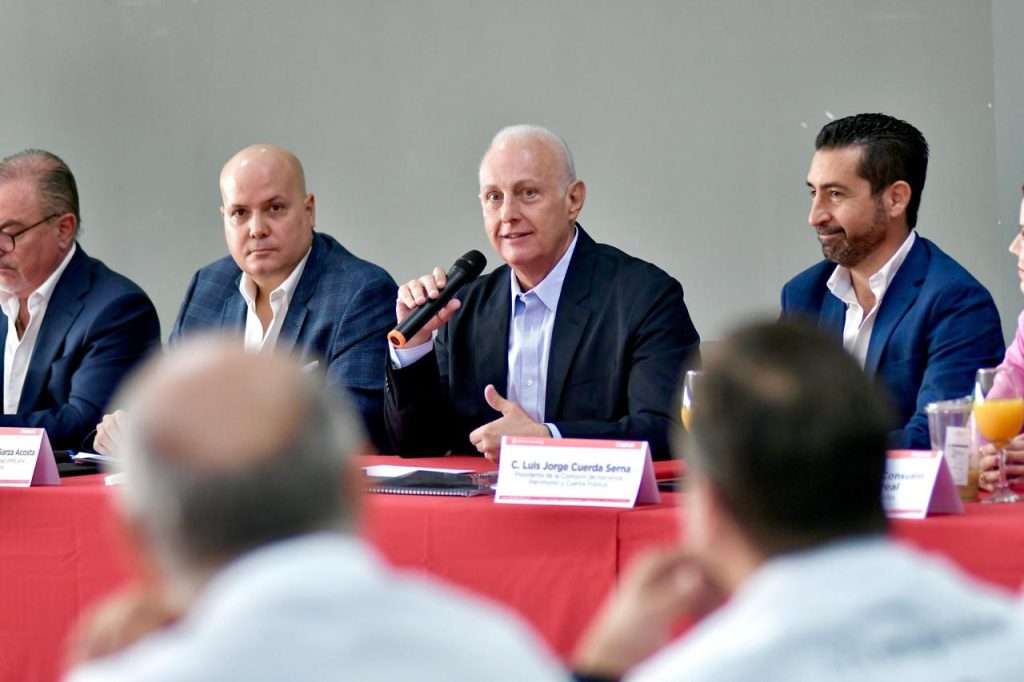 Román Cepeda celebra el 10° aniversario del IMPLAN