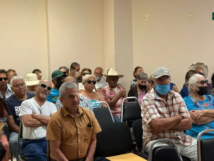 Realizan en Monclova campaña de cirugía de cataratas gratuita