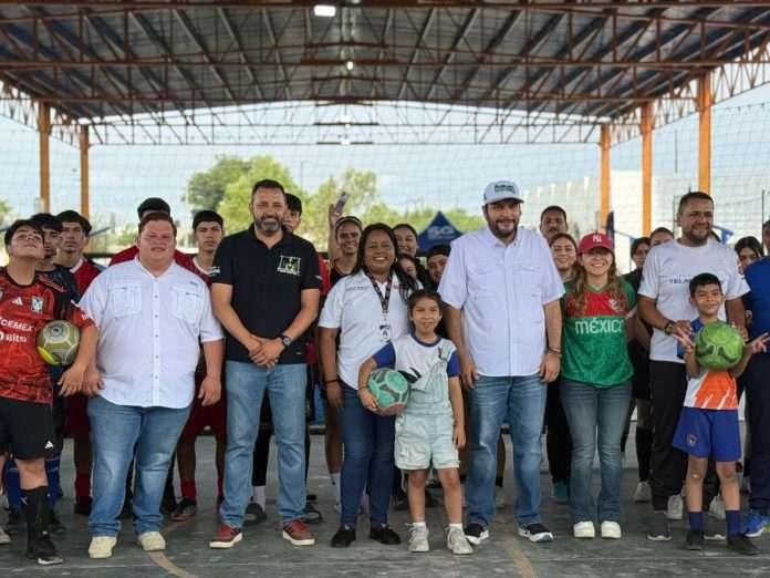 Arranca Carlos Villarreal torneo “De la Calle a la Cancha” en Monclova