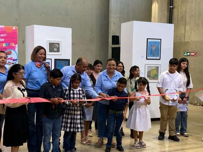 Inauguran con éxito exposición de arte ‘’queremos pastel’’