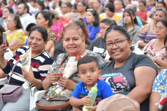 Prepara municipio festejo del día de las madres