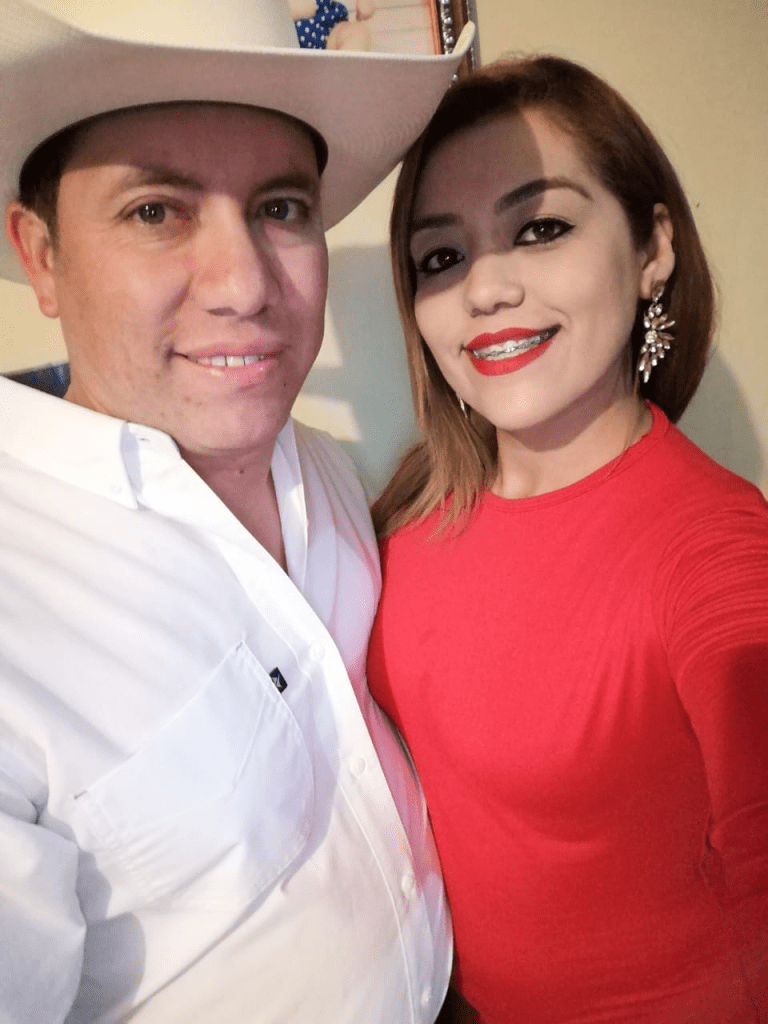 Madre despide a su esposo e hijo tras perderlos el Día de las Madres en trágico accidente