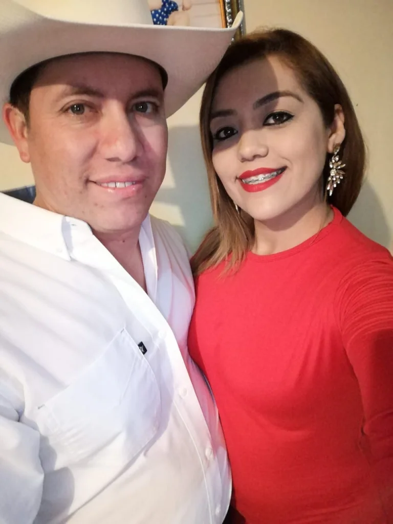 Madre despide a su esposo e hijo tras perderlos el Día de las Madres en trágico accidente