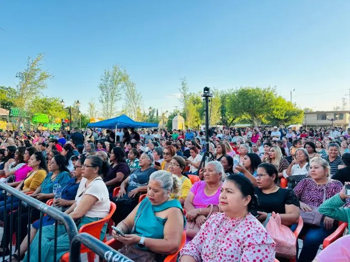 Celebran con éxito a las madres acuñenses
