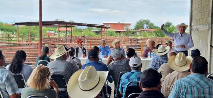 El secretario Jesús María Montemayor Garza visita Múzquiz para atender al sector rural,