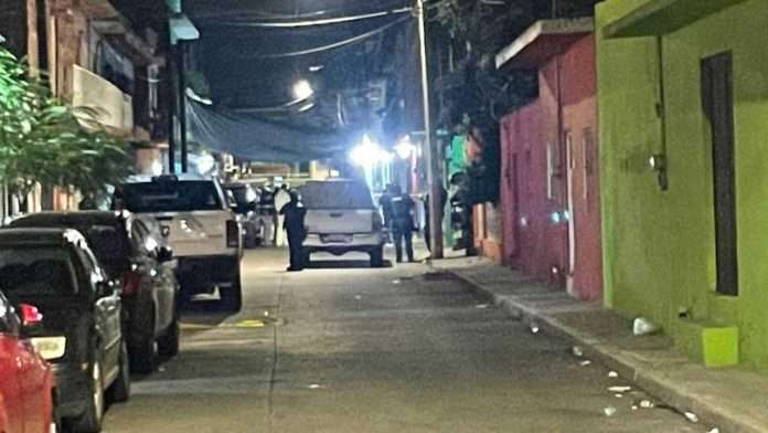 Ataque armado en fiesta santoral deja ocho personas fallecidas y 12 heridos