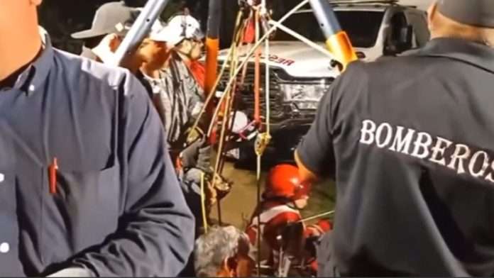 Autoridades recuperan el cuerpo sin vida de niño rarámuri que cayó en un pozo