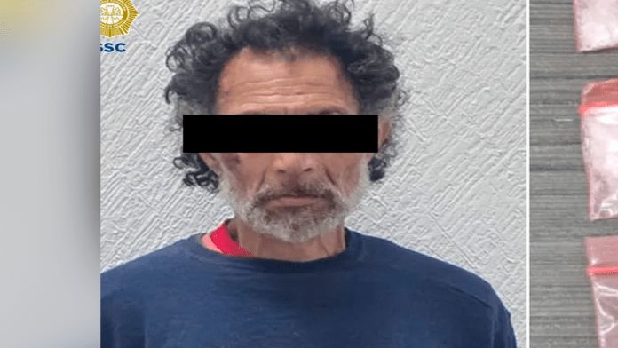 Detienen a hombre acusado de abusar y asesinar a su madre de 89 años