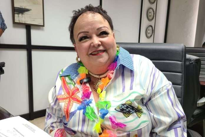 Esperanza Chapa, Rectora de la UTNC