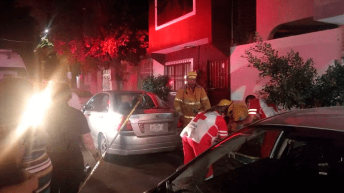 Hombre en estado inconveniente provoca accidente múltiple en Lerdo y deja una persona lesionada