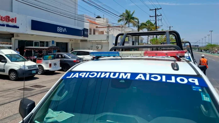 Hombre es asaltado al salir de un banco en Mazatlán; había cobrado un seguro