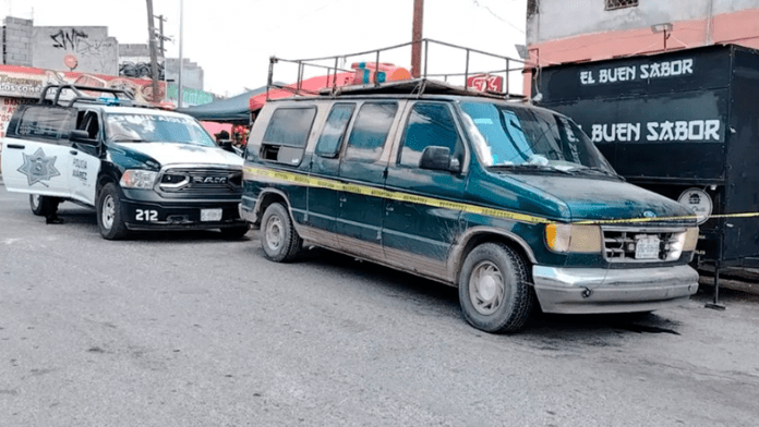 Hombre pierde la vida tras sufrir un atragantamiento mientras comía en un local de Juárez, Nuevo León